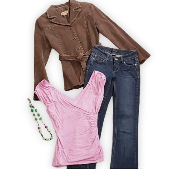 WHBM dark blue 00R boot cut jeans - Picture 2 of 6